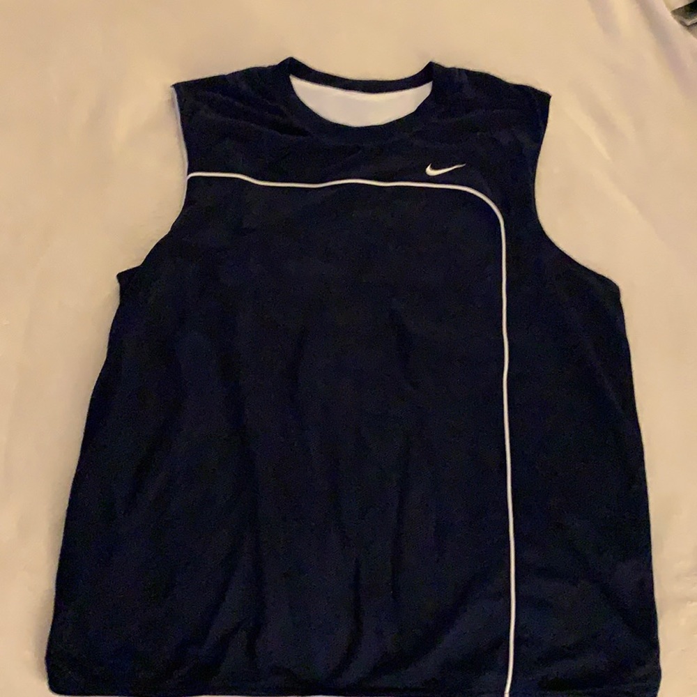 Men’s Nike Basketball Reversible shooting jersey